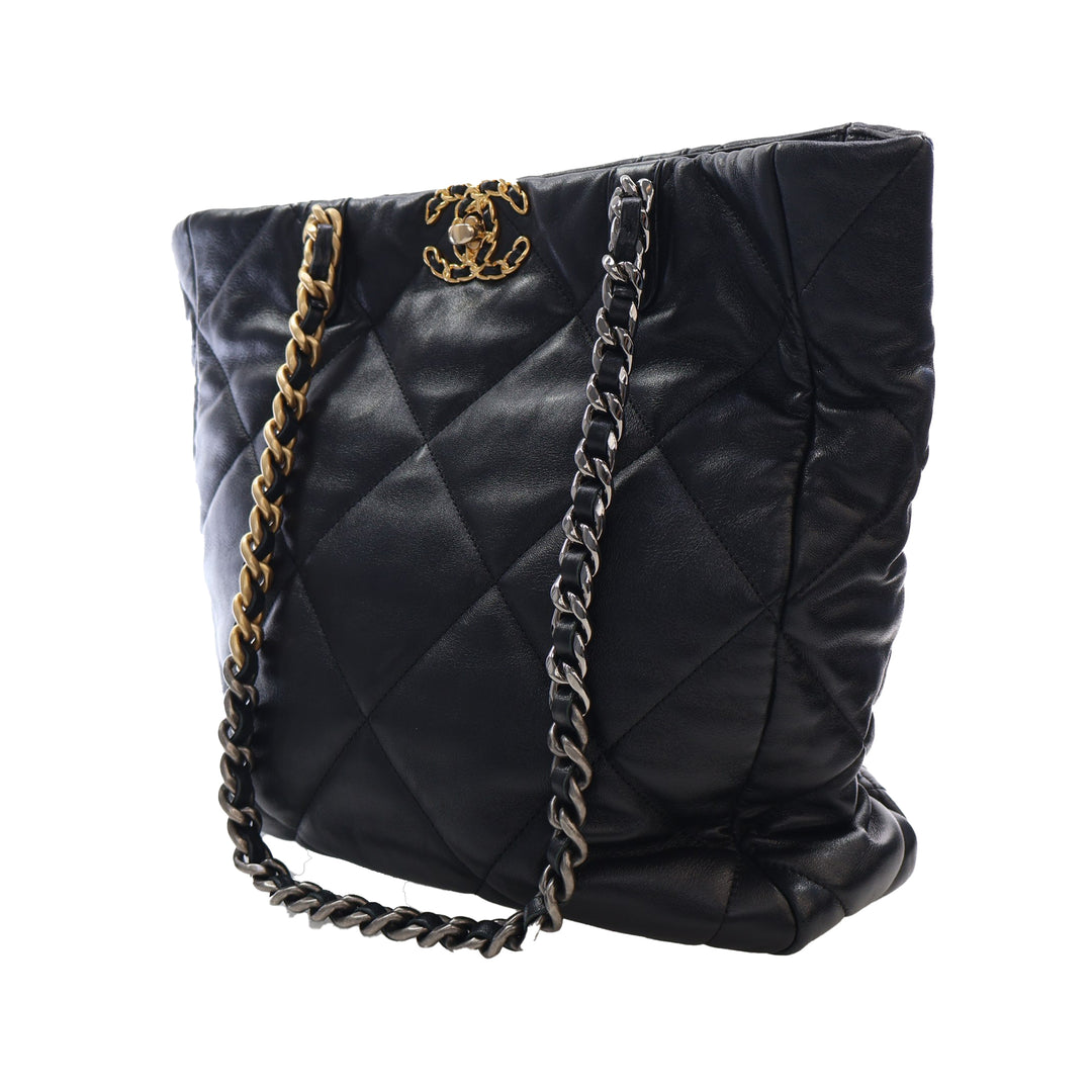 Chanel Cuir d’agneau Vertical 19 Shopping Cabas