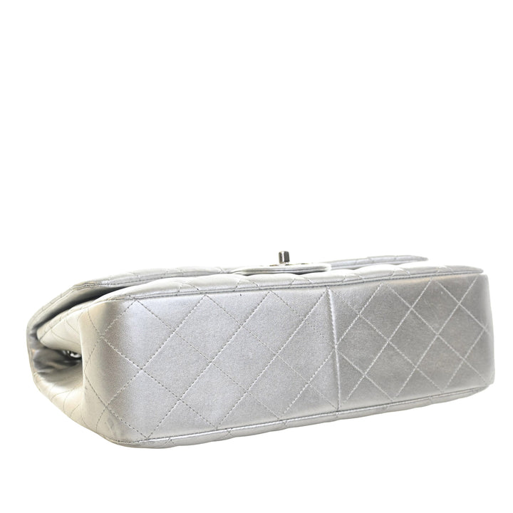Chanel Jumbo Classic Metallic Cuir d’agneau Simple rabat