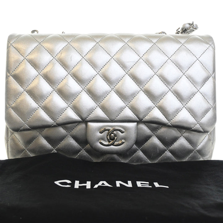Chanel Jumbo Classic Metallic Cuir d’agneau Simple rabat