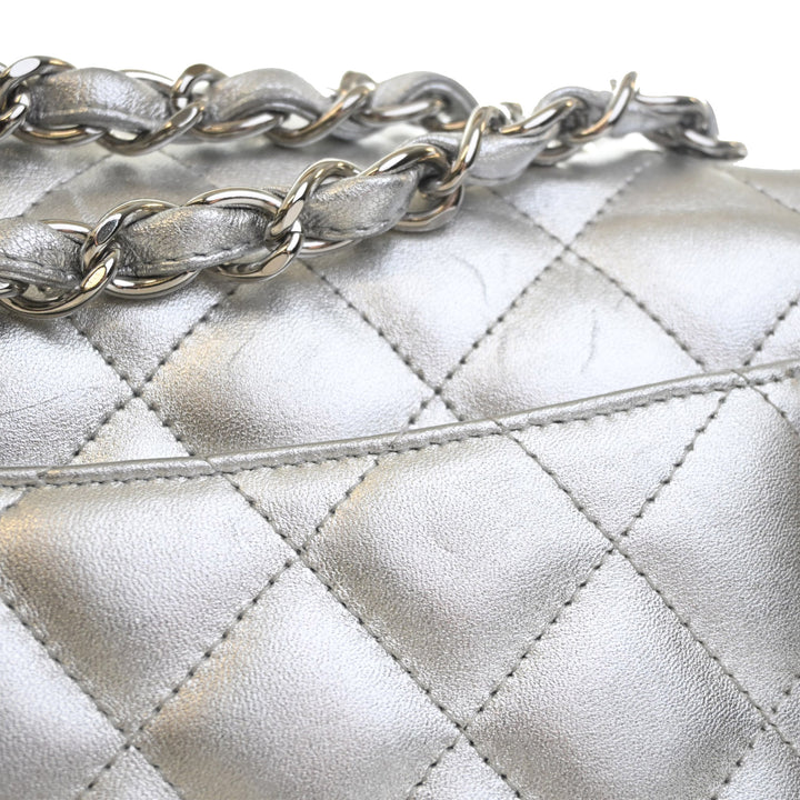Chanel Jumbo Classic Metallic Cuir d’agneau Simple rabat