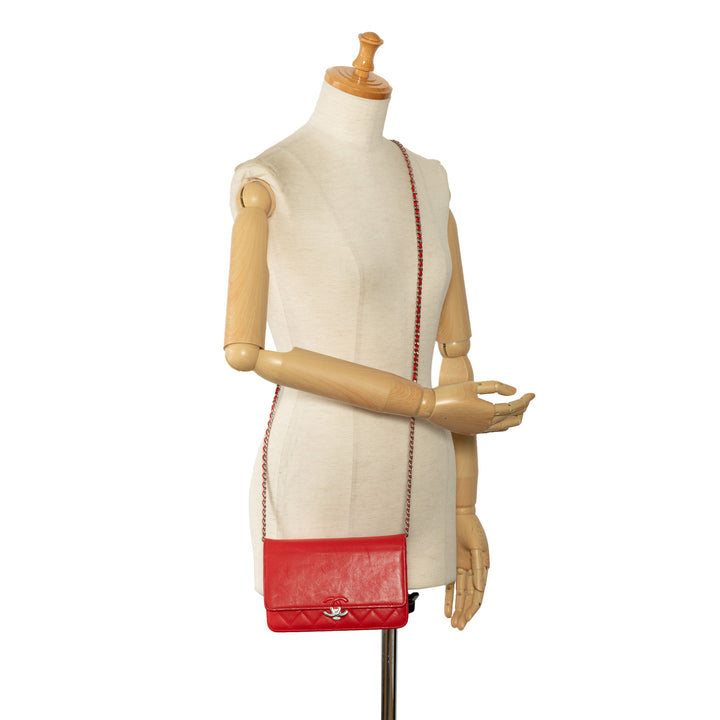 Grained Calfskin CC Box Wallet On Chain Red - Gaby Paris
