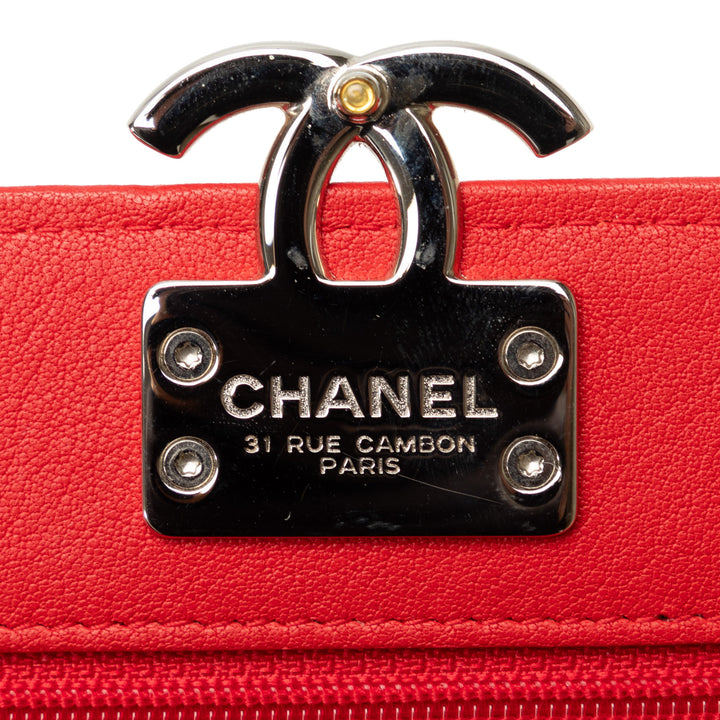 Grained Calfskin CC Box Wallet On Chain Red - Gaby Paris