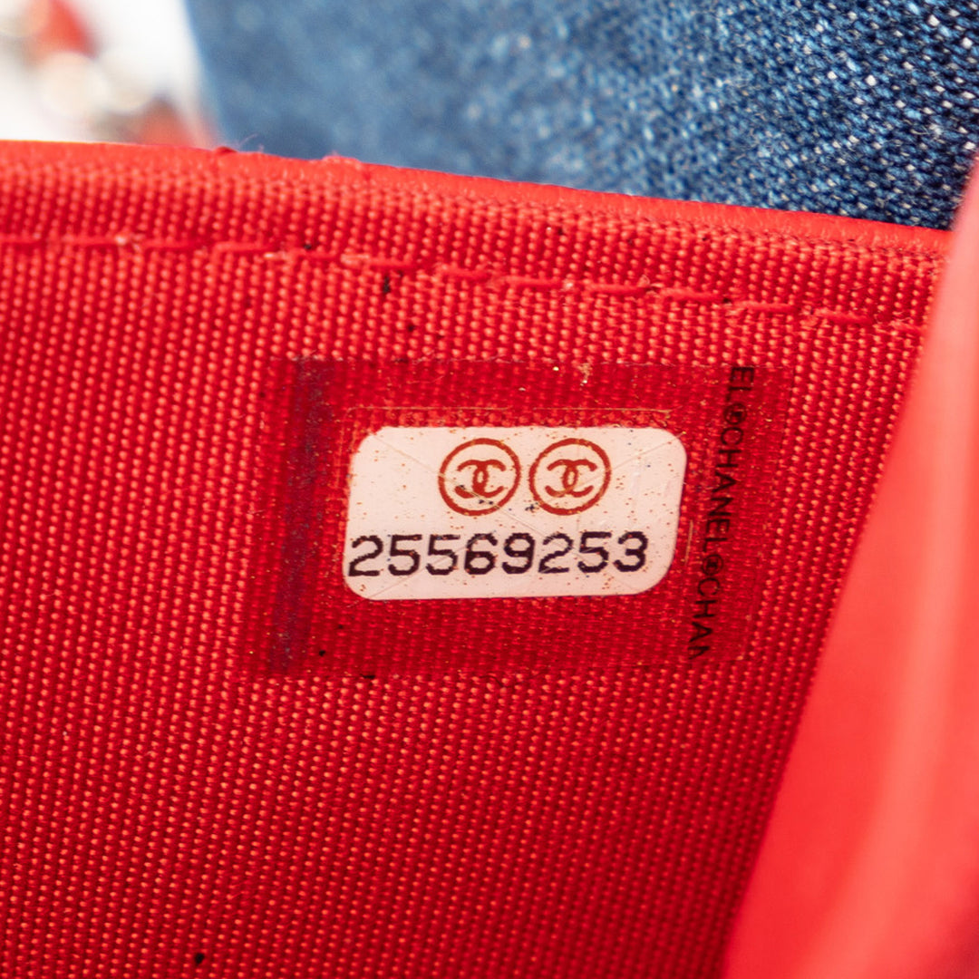 Grained Calfskin CC Box Wallet On Chain Red - Gaby Paris