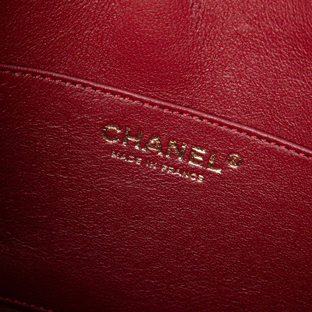 Chanel Matelassé Knock On Wood sac à Cuir d'agneau Rouge – vue 5 – GABY PARIS