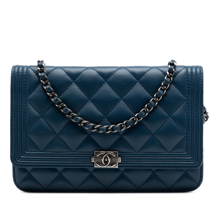 Chanel Matelassé Cuir d’agneau Boy Wallet on Chain