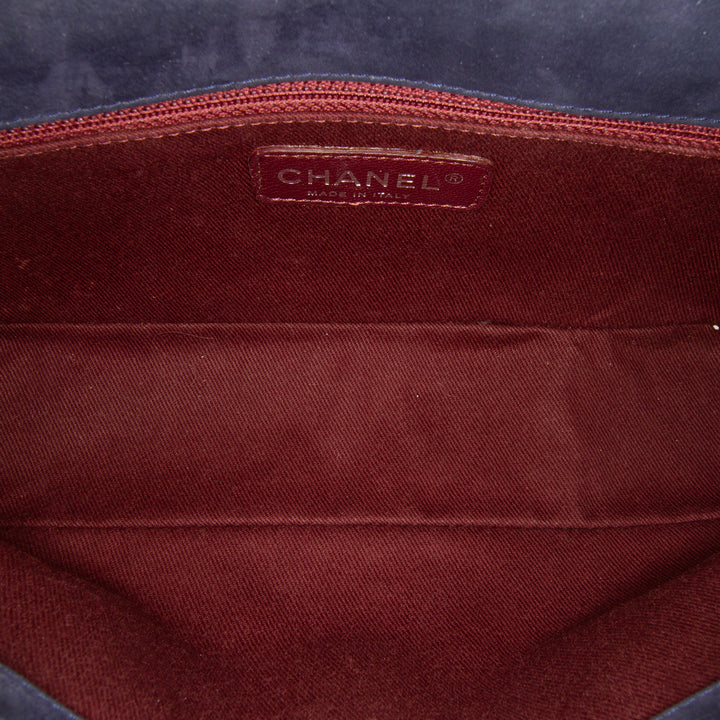 Chanel Chocolate Bar Iridescent Cuir de veau Bubble Flap Bleu – GABY PARIS Authentique