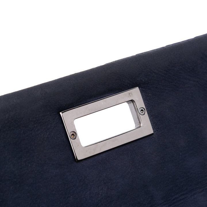 Chanel Chocolate Bar Iridescent Cuir de veau Bubble Flap Bleu – GABY PARIS Authentique