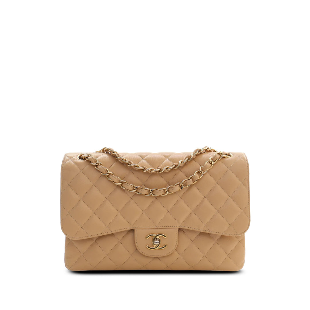Chanel Sac porté épaule Classic Double rabat Jumbo Cuir caviar Beige – vue principale – GABY PARIS