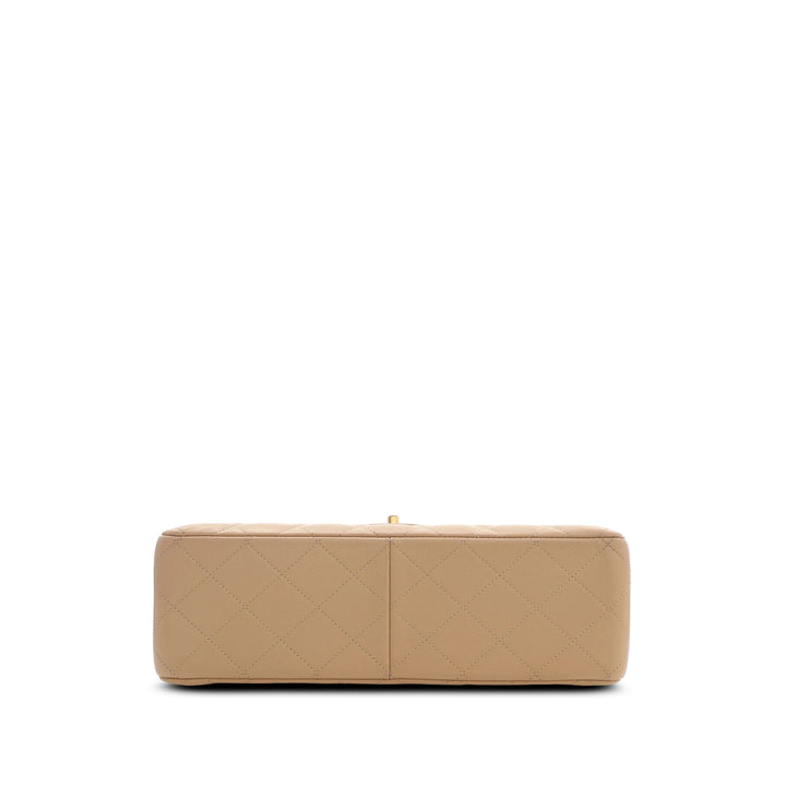 Chanel Sac porté épaule Classic Double rabat Jumbo Cuir caviar Beige – vue 3 – GABY PARIS