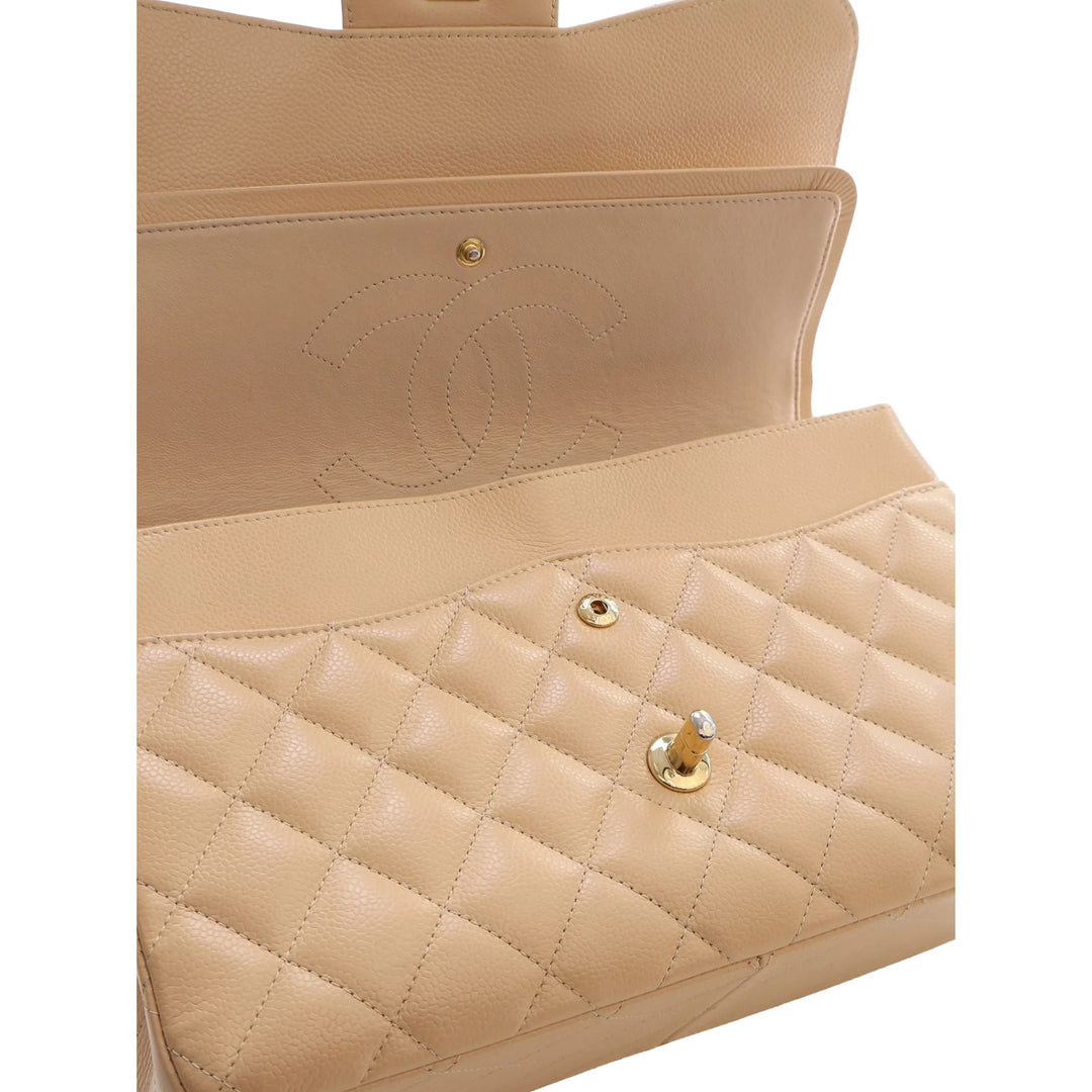 Chanel Sac porté épaule Classic Double rabat Jumbo Cuir caviar Beige – vue 6 – GABY PARIS
