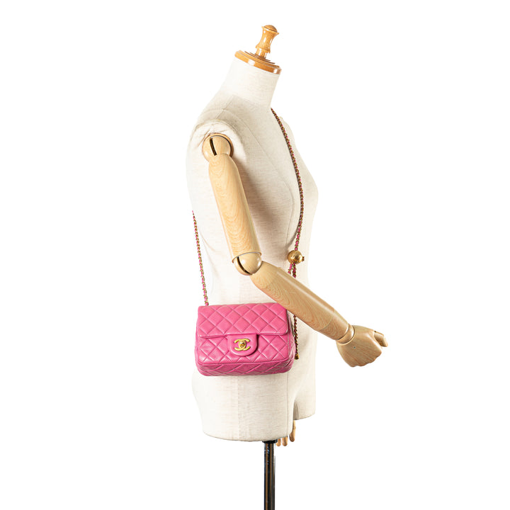 Chanel Mini Square Classic Cuir d’agneau Perle Crush Simple rabat