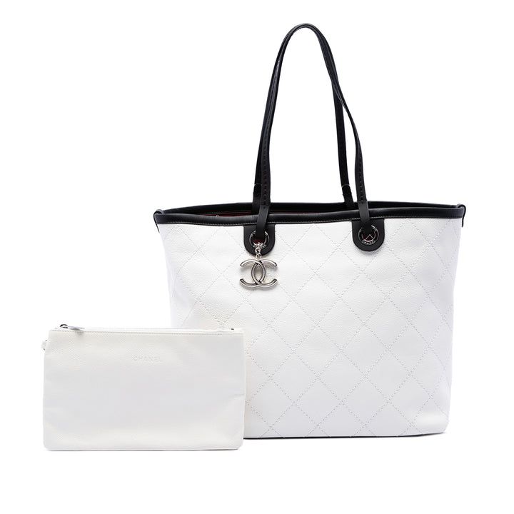 Chanel Cabas Matelassé Cabas Fever Cuir caviar Noir – vue 7 – GABY PARIS