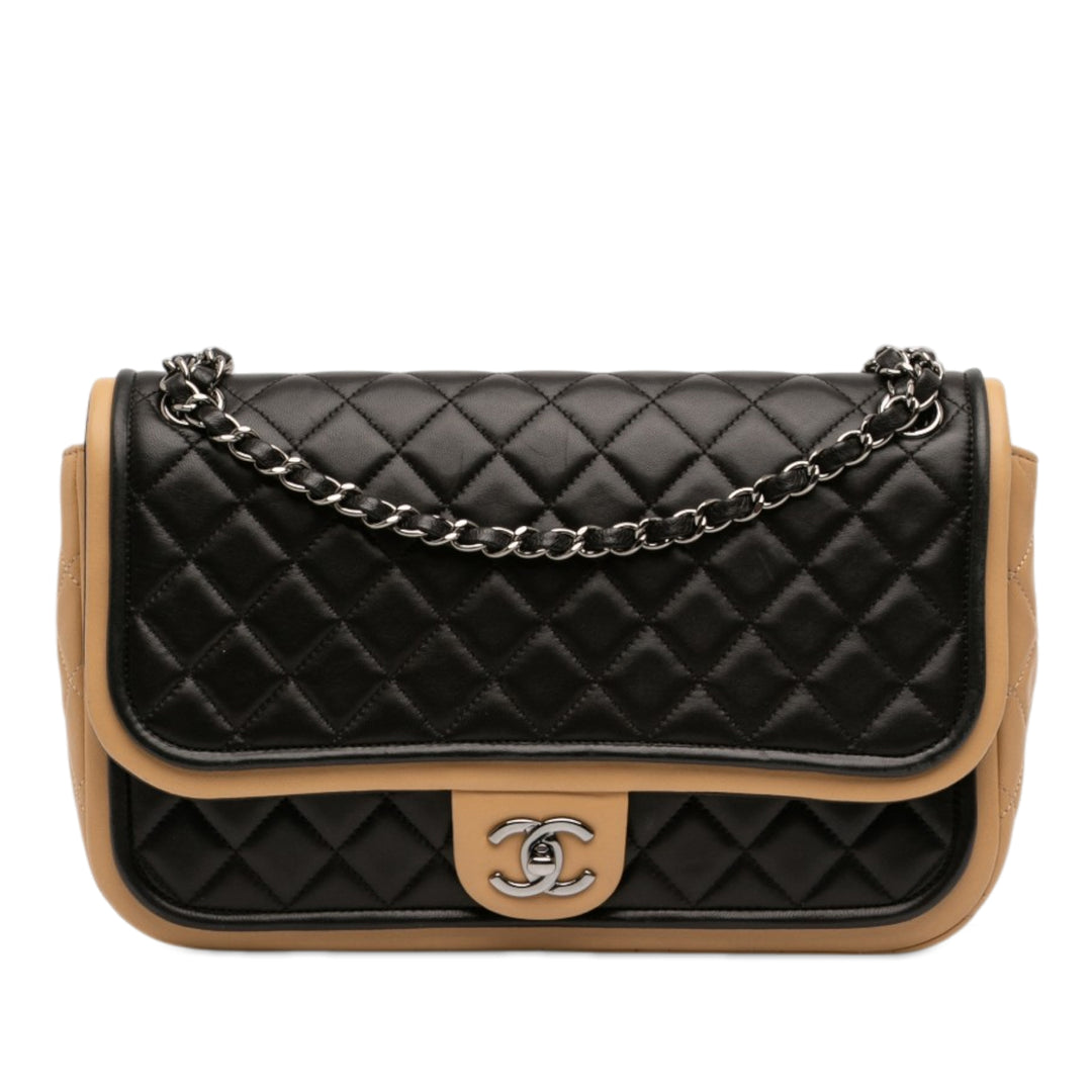 Chanel Jumbo Classic Bicolor Cuir d’agneau Twist à rabat