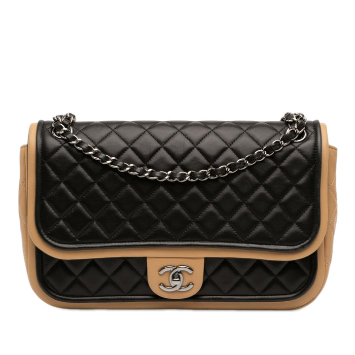 Chanel Jumbo Classic Bicolor Cuir d’agneau Twist à rabat