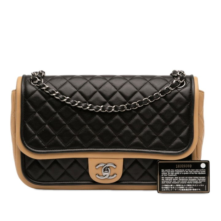 Chanel Jumbo Classic Bicolor Cuir d’agneau Twist à rabat