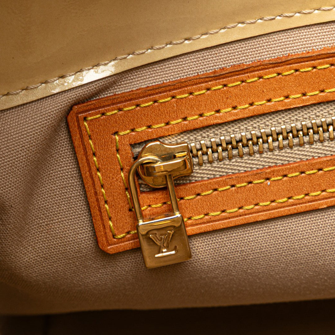 Louis Vuitton Monogram Vernis Reade PM