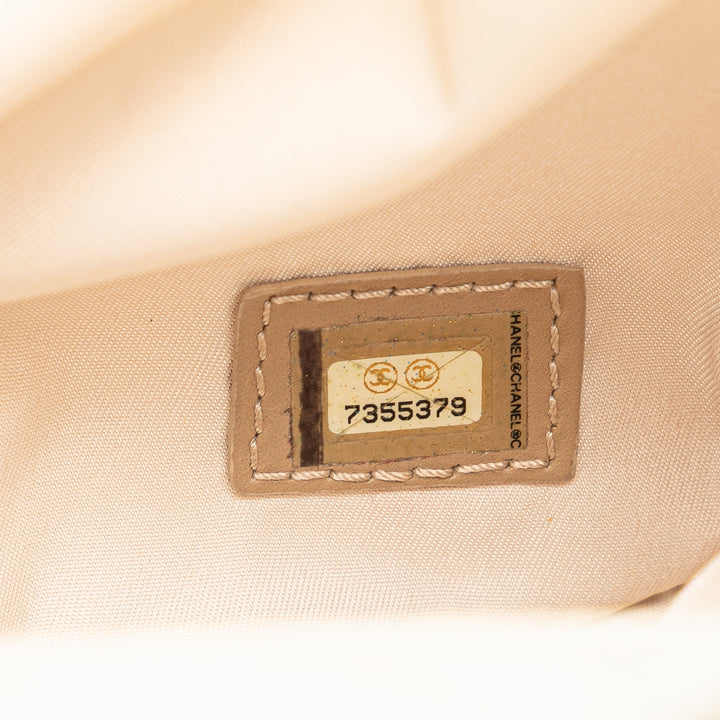 Chanel New Travel Line Nylon Sac cartable Marron – GABY PARIS Authentique