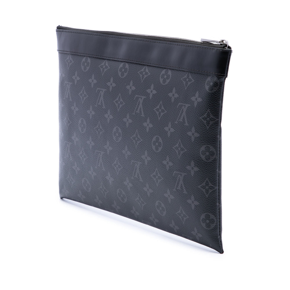 Louis Vuitton Discovery Pochette GM Monogram Eclipse Noir – vue 2 – GABY PARIS