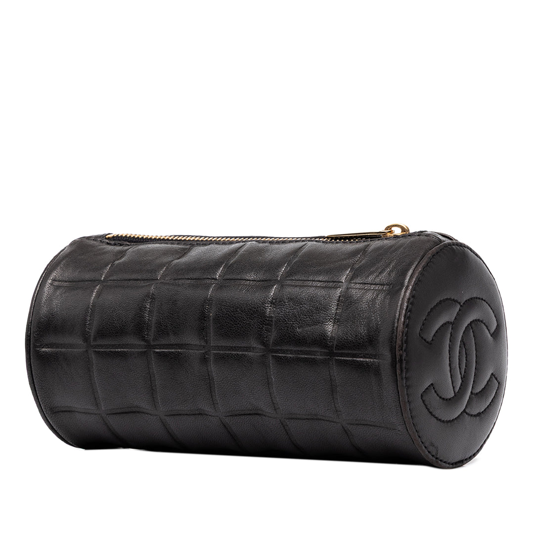 Chanel Trousse CC Chocolate Bar Barrel de maquillage Cuir d'agneau Noir – vue 2 – GABY PARIS