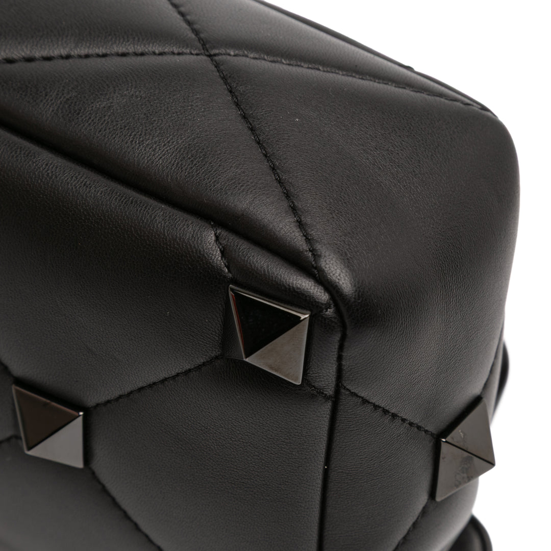 Valentino Medium Nappa Monochrome Roman Stud Sac cartable