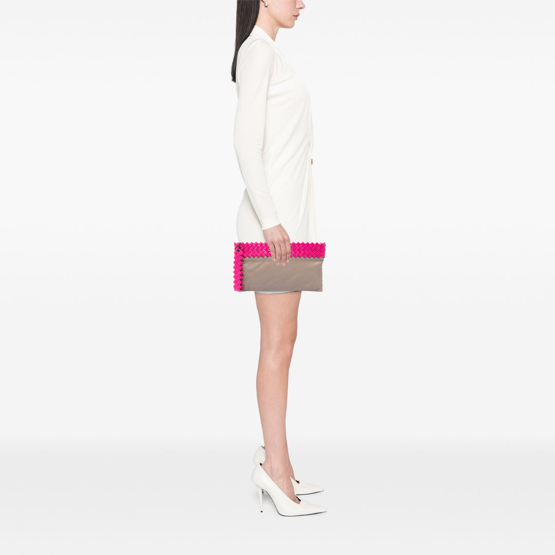 Intrecciato à finitions Bicolore Pochette nappa Beige