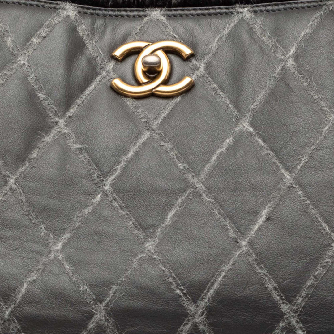 Chanel CC Matelassé Cuir de veau Tweedy Shopping Cabas