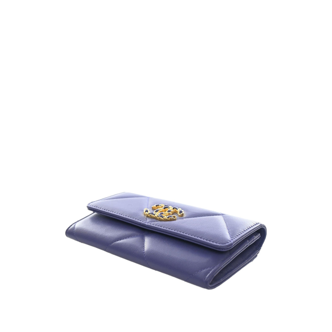 Chanel Matelassé 19 à rabat Portefeuille long Cuir de chèvre Violet – vue 11 – GABY PARIS