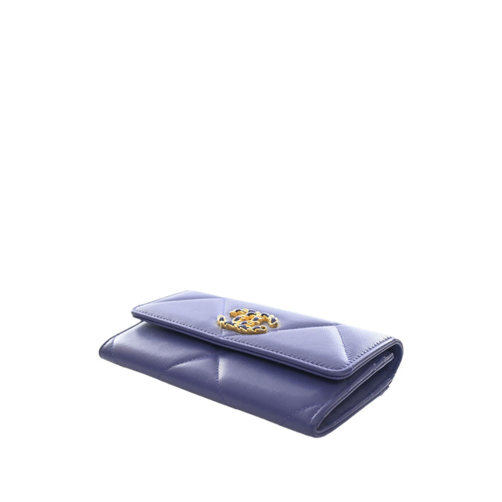 Chanel Matelassé 19 à rabat Portefeuille long Cuir de chèvre Violet – vue 11 – GABY PARIS