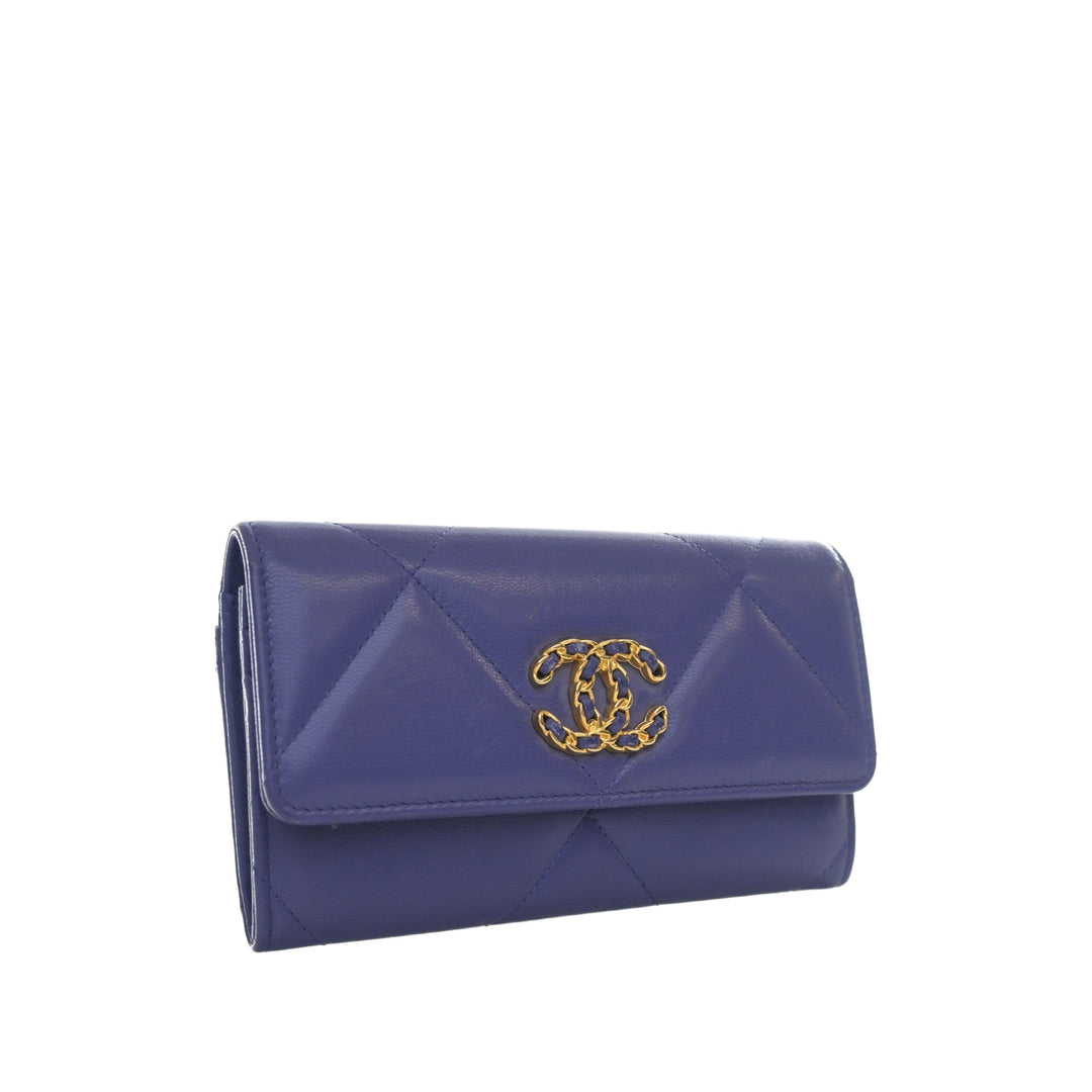 Chanel Matelassé 19 à rabat Portefeuille long Cuir de chèvre Violet – vue 9 – GABY PARIS
