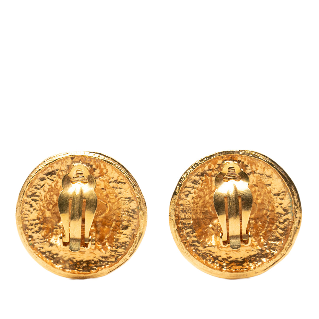 Chanel CC plaqué Crest Rond Clip On Boucles d’oreilles – GABY PARIS Authentique