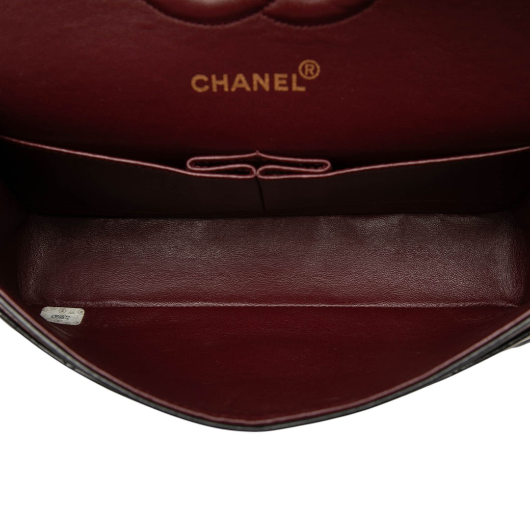 Chanel Sac porté épaule Classic Double rabat Moyen Cuir d'agneau Noir – vue 4 – GABY PARIS