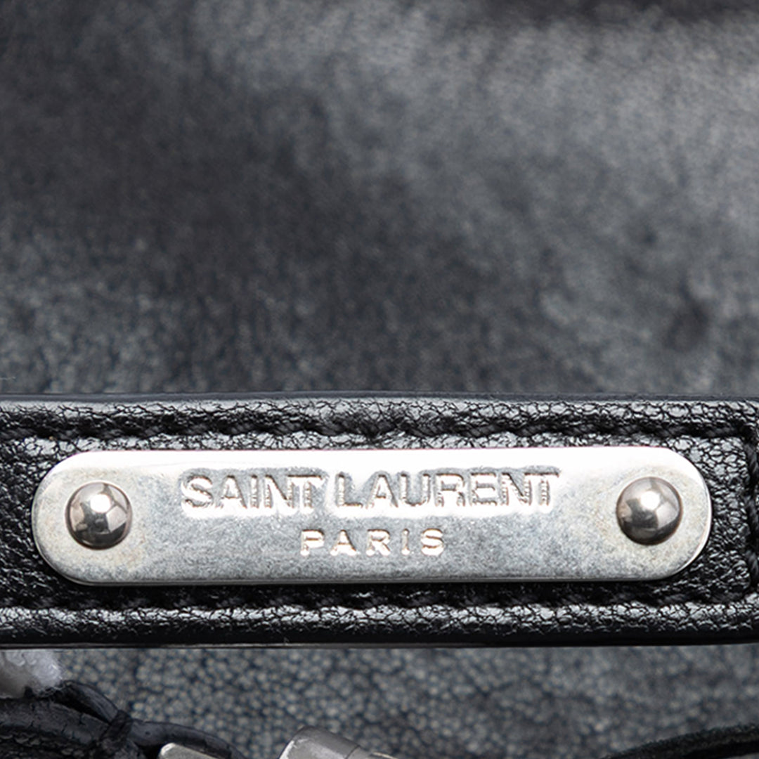 Saint Laurent Small Cuir d’agneau Monogram Lou Sac caméra