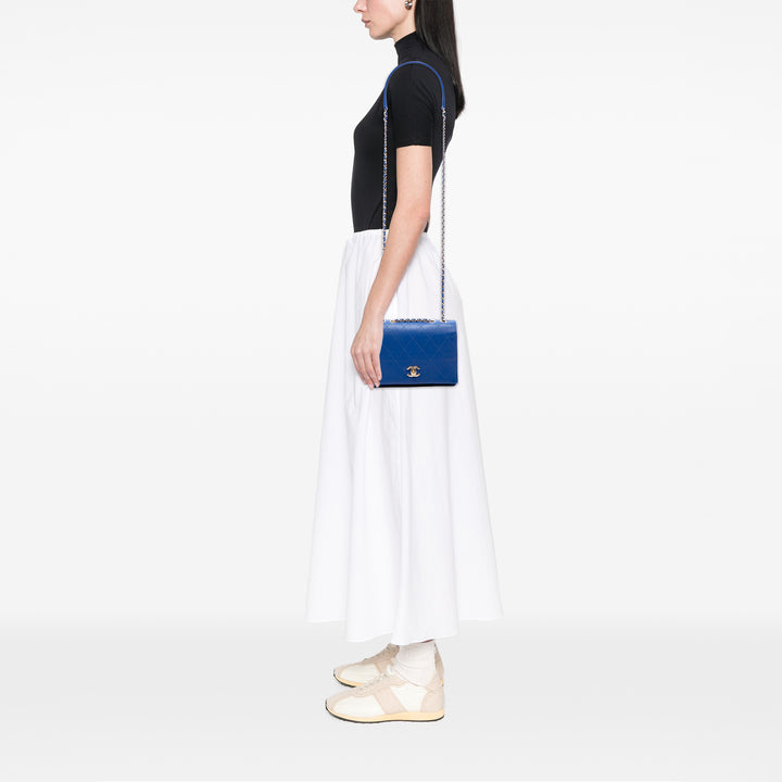 Chanel CC Matelassé Diamond Surpiqué à rabat Cuir de veau Bleu – vue 6 – GABY PARIS
