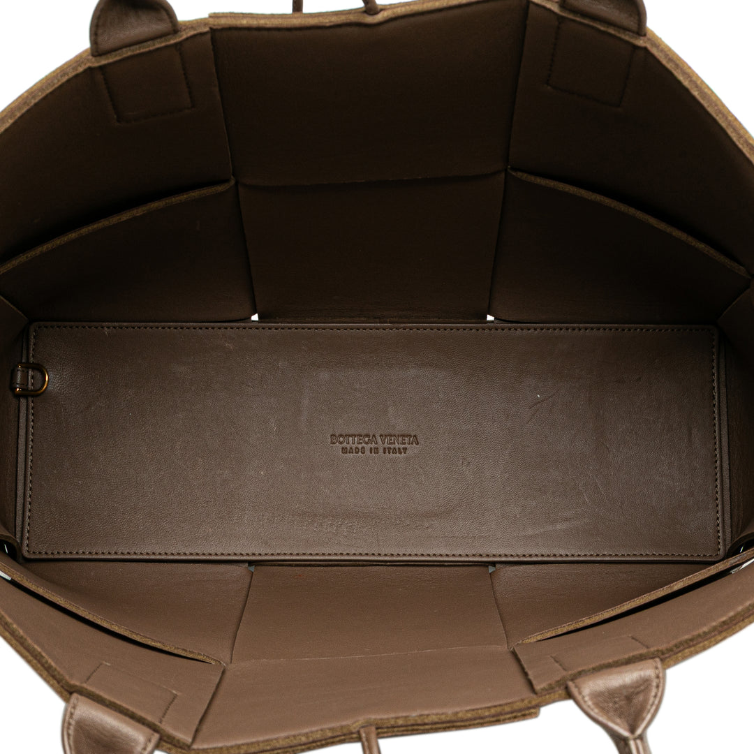 Bottega Veneta Medium Nappa Maxi Intrecciato Arco Cabas Marron – GABY PARIS Authentique
