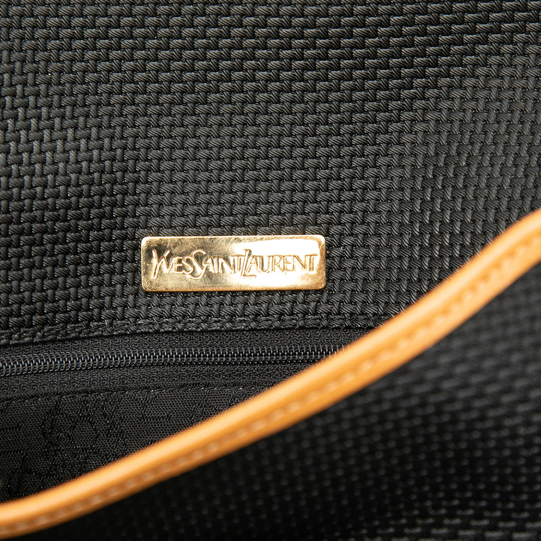 Saint Laurent Sac bandoulière à finitions Noir – vue 5 – GABY PARIS