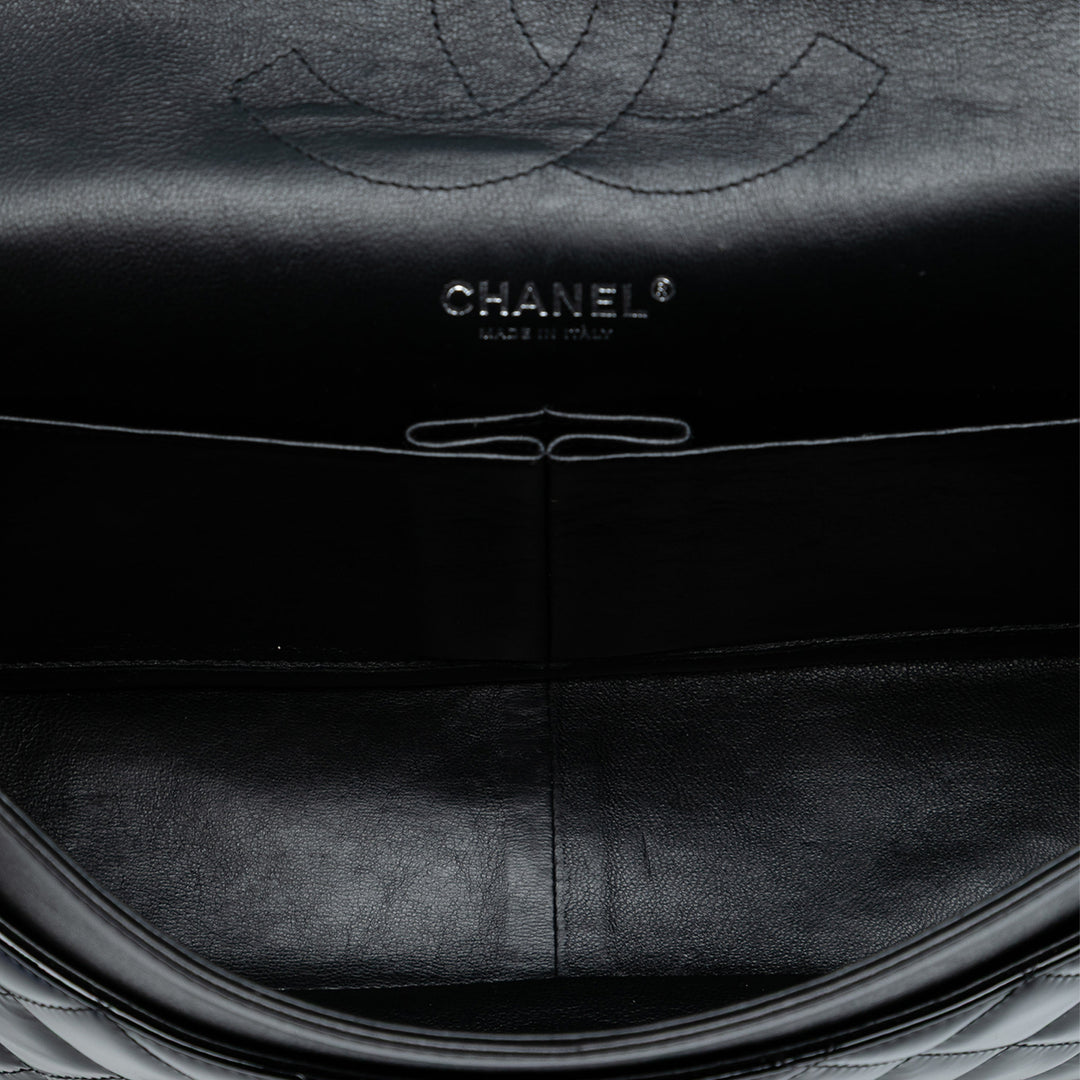 Chanel Jumbo Classic Cuir verni Double rabat