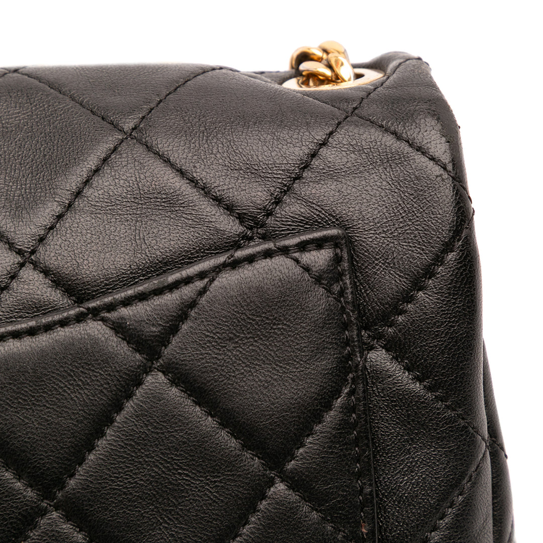 Small Quilted Lambskin Resin Pearl Chain Flap Black - Gaby Paris