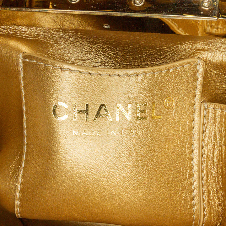 Chanel Matelassé Logo Chaîne Vanity Cuir