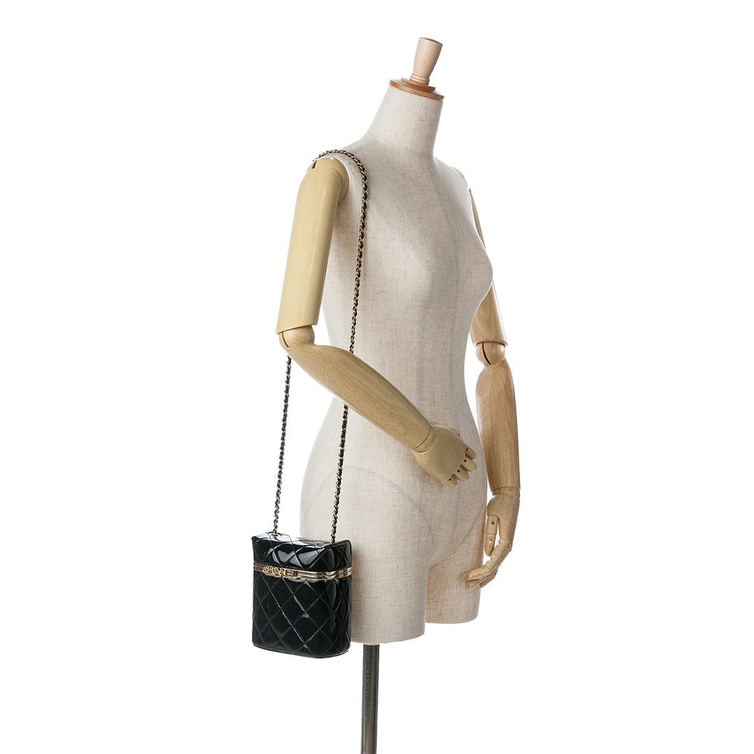 Chanel Matelassé Logo Chaîne Vanity Cuir