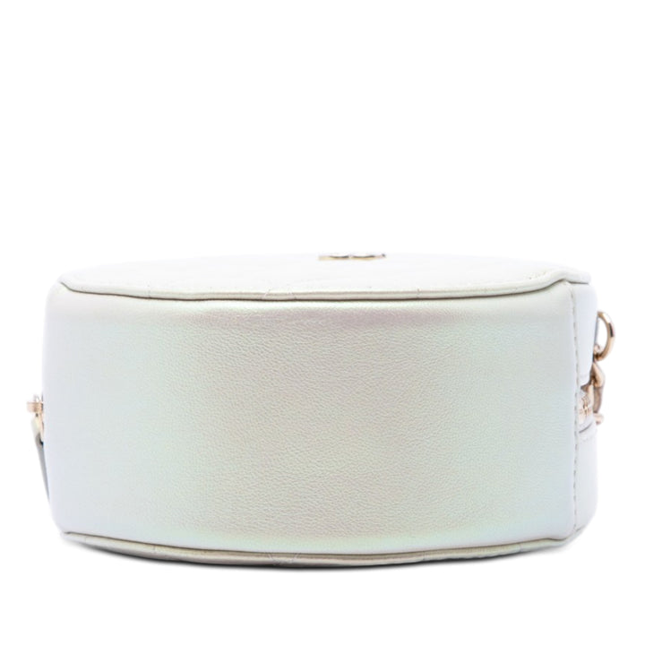 Chanel CC Matelassé Irisé Rond Pochette avec chaîne Cuir d'agneau