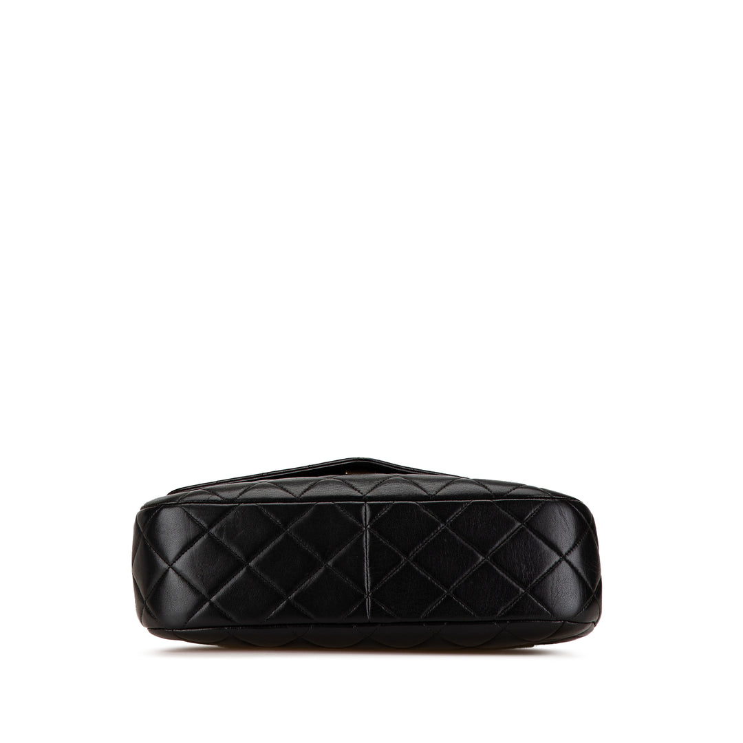 Quilted Lambskin Half Moon Single Flap Black - Gaby Paris