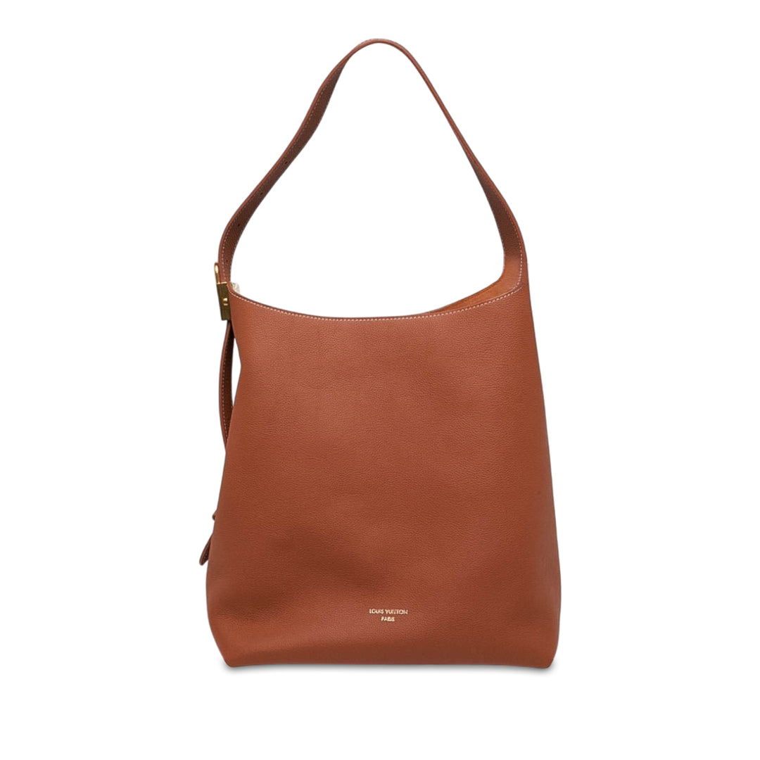 Louis Vuitton grainé Low Key Hobo MM Cuir de veau grainé Marron – vue principale – GABY PARIS