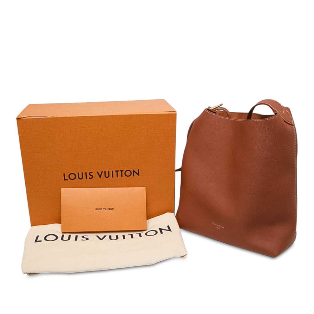 Louis Vuitton grainé Low Key Hobo MM Cuir de veau grainé Marron – vue 7 – GABY PARIS