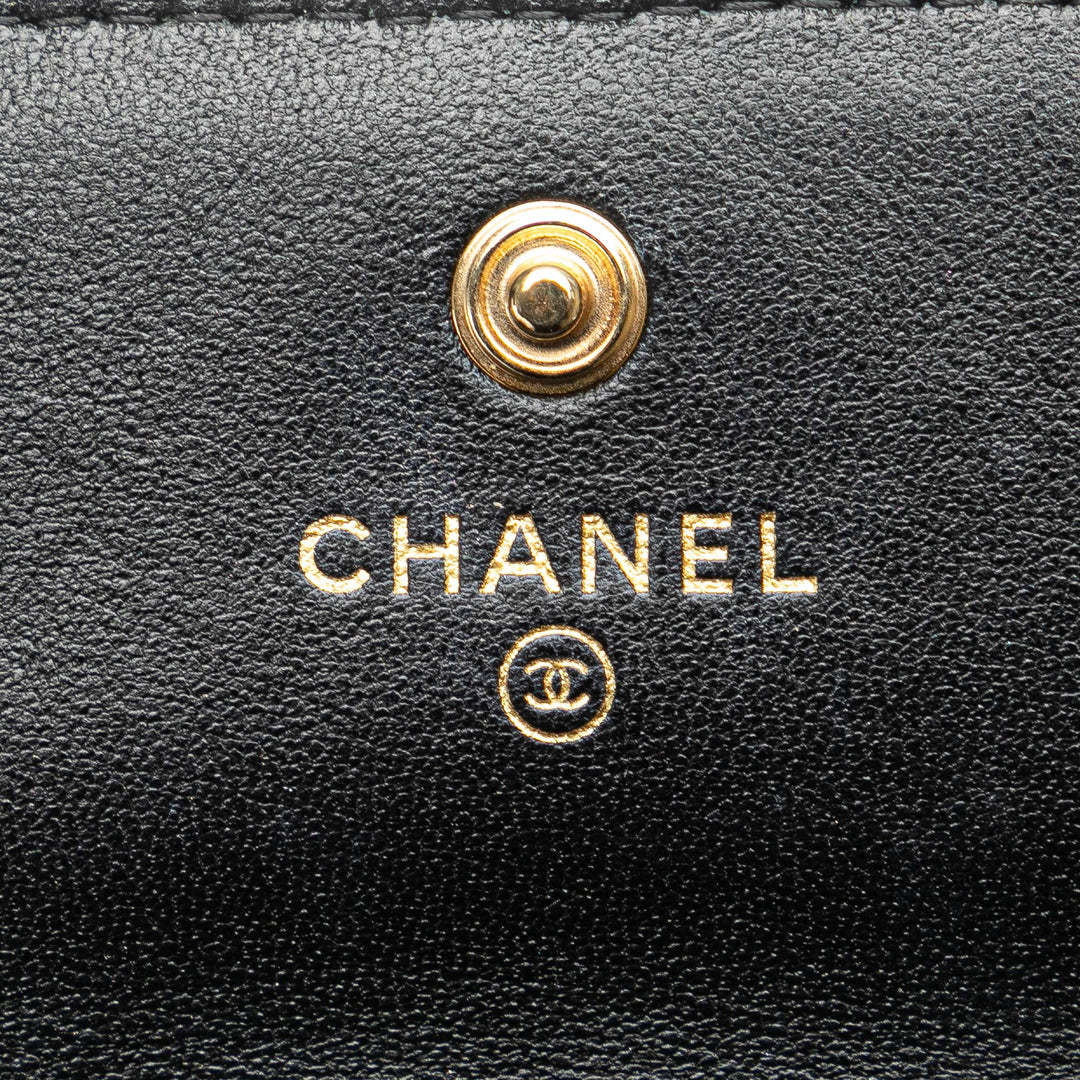 Quilted Lambskin Pearl Crown Clutch On Chain Black - Gaby Paris