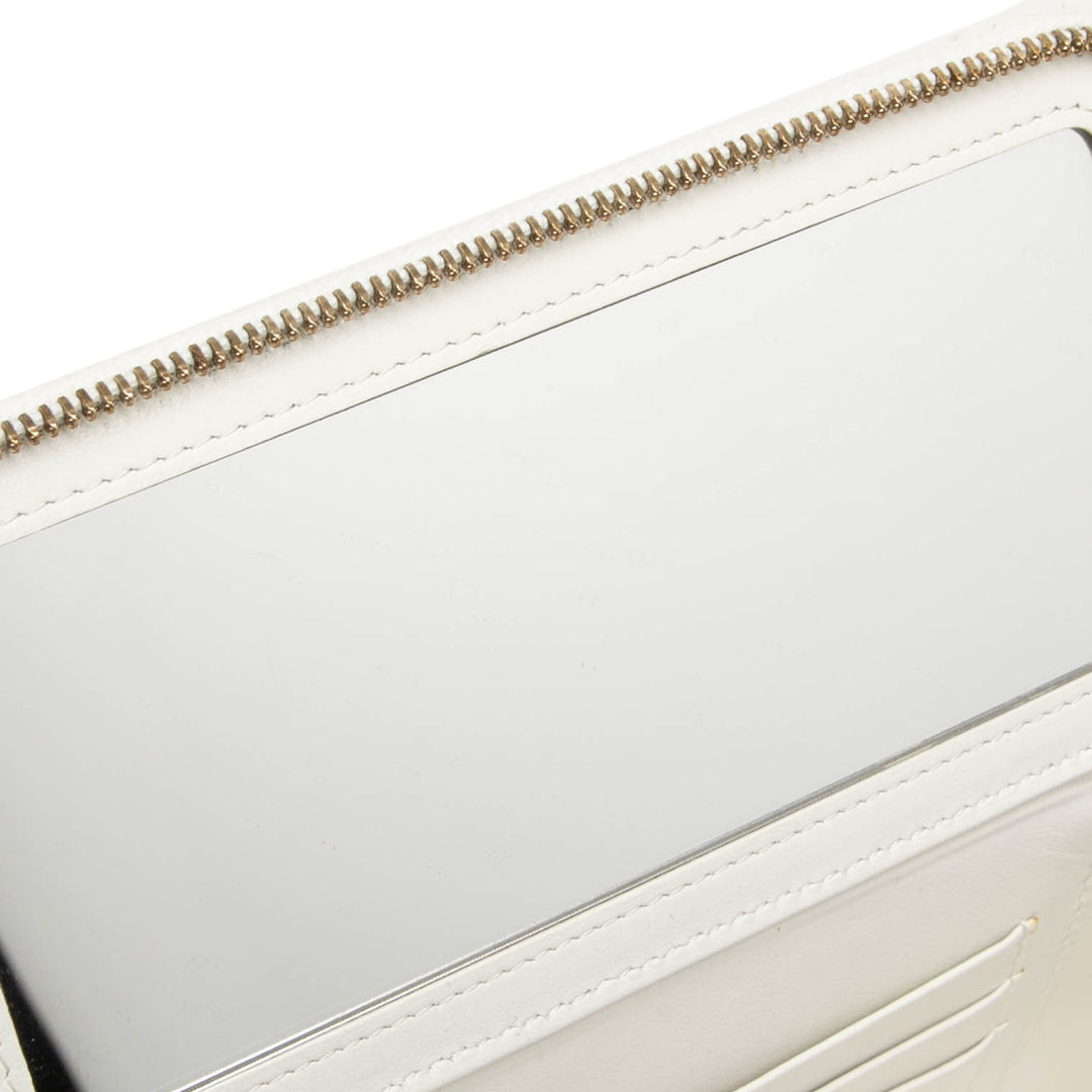 Chanel Matelassé Vanity avec chaîne Petit Cuir caviar