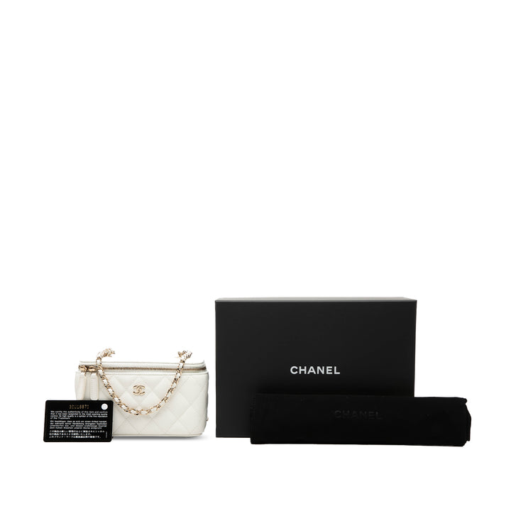 Chanel Matelassé Vanity avec chaîne Petit Cuir caviar