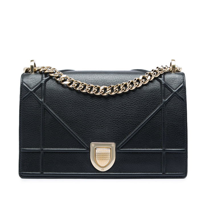 Dior grainé Diorama à rabat Moyen Cuir de veau grainé Noir – vue principale – GABY PARIS