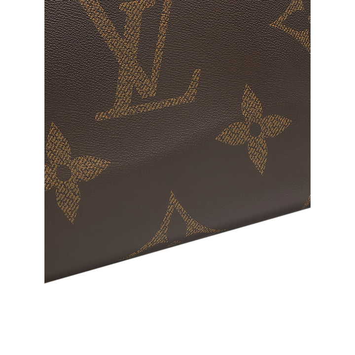 Louis Vuitton Giant OnTheGo GM Monogram Reverse Marron – vue 9 – GABY PARIS