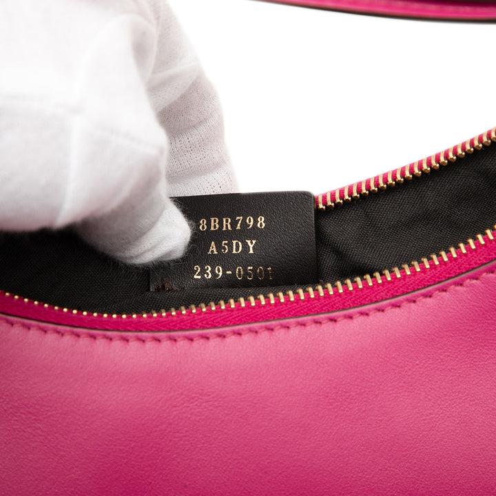Fendi Sac porté épaule Fendigraphy Hobo Petit Rose – vue 6 – GABY PARIS