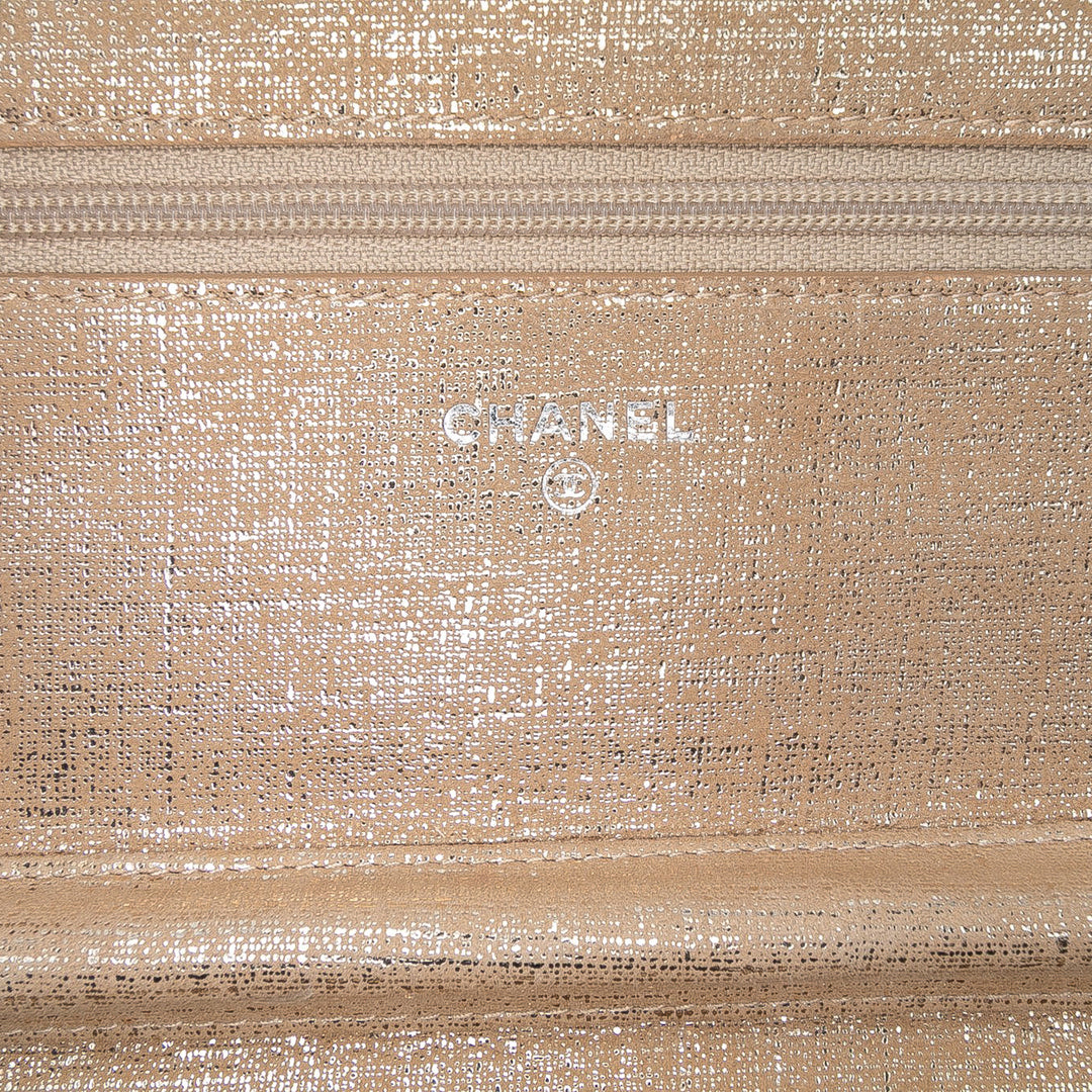 Chanel CC Quilted Iridescent Cuir de veau Wallet on Chain Doré